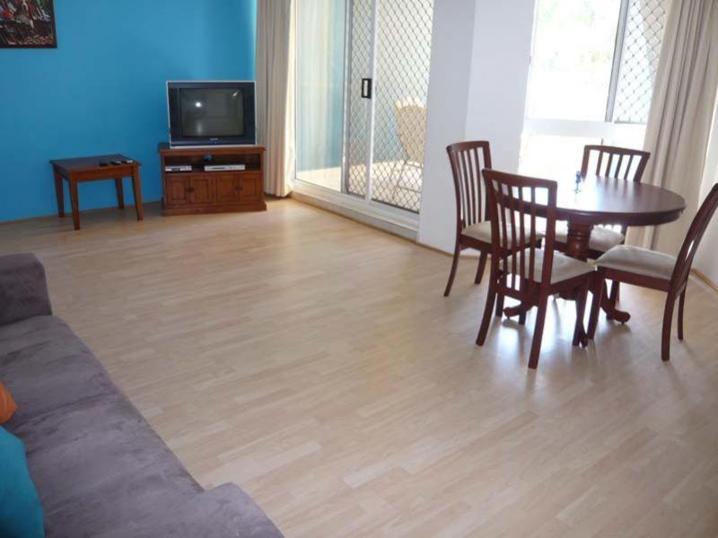 גולד קוסט Palm Beach Holiday Resort חדר תמונה